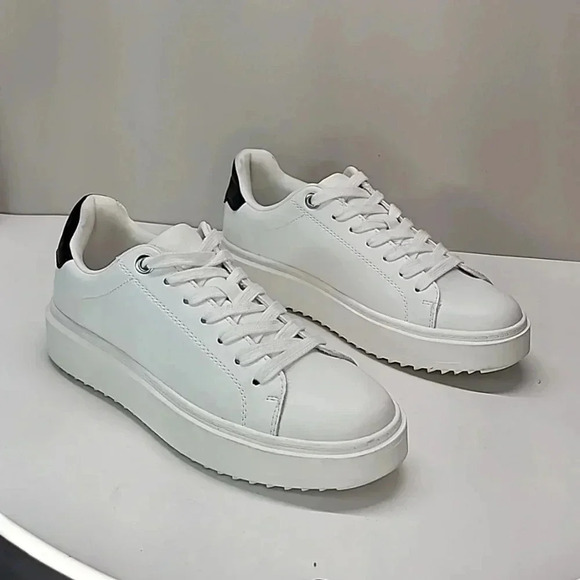 Steve madden catcher platform size 9 nwob white - Picture 1 of 4